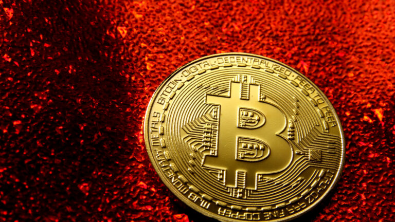 Peter Schiff: Bitcoin Fiyatları Dibe Vurmaya Hazırlanıyor!