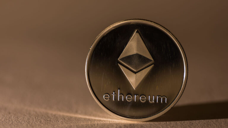 Balinalar Kripto Para Piyasasındaki Düşüşü Değerlendiriyor: Ethereum’da Büyük Alım Talebi!