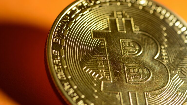 Bitcoin: Para Birimi Olma Yolunda Adım Adım İlerliyor – 2030 Hedefine Doğru Olgunlaşıyor!